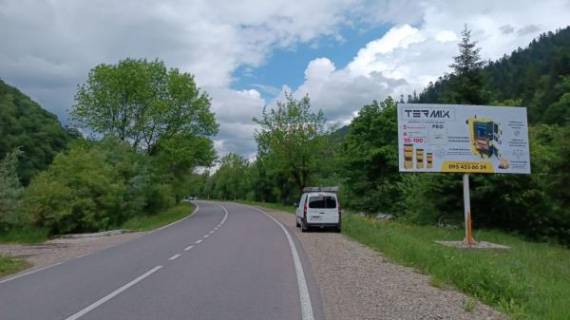 Билборд A в Ясине, 6x3  смт.Ясіня, виїзд з міста, в сторону м.Ів.Франківськ фото 1