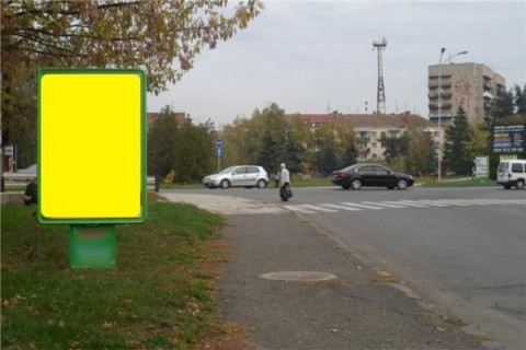 Ситилайт B в Ужгороде, 1.2x1.8  м.Ужгород Слов'янська набережна, біля гот.Ужгород, ресторану Венеція, в сторону транспортного мосту фото 1