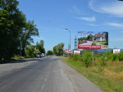 Билборд A в Берегово, Біл-борд  м.Хуст, вул. Івана Франку, вїзд в місто, перед поворотом на об'їздну дорогу в сторону м. Мукачево фото 1