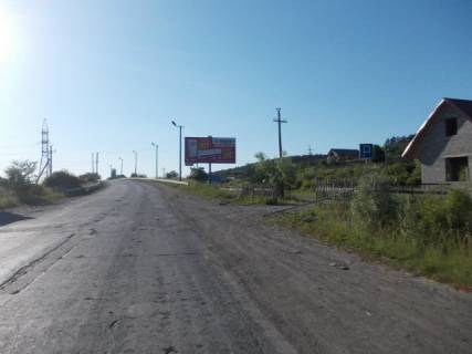 Билборд A в Тячеве смт.Солотвино, вул. Спортивна в сторону м.Тячів, біля ринку,авторинку. фото 1