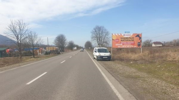 Білборд A у , , 6x3  с. Бедевля, виїзд,  в сторону м. Тячів Фото 1