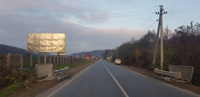Billboard B in Vinogradiv, 6x3  st.Kopans'ka,viizd z mista, san. Photo 1