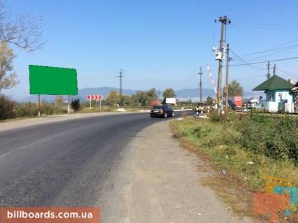 Билборд B в Хусте Хустський район, поворот на с. Бороняво,переїзд, в сторону м. Хуст, траса Івано-Франківськ-Ужгород- фото 1