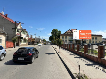 Билборд A в Хусте, 6x3  м. Хуст, вул. Івана-Франка, центр міста, перед автовокзалом, в сторону м. Івано-Франківськ фото 1