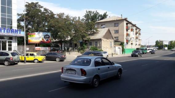 Билборд B в Мелитополе пр. Богдана Хмельницкого, 8 центральный проспект, центр города фото 1