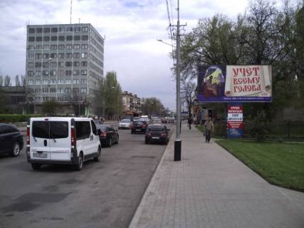 Білборд, Бігборд (Борд)  A у Мелітополі, 3х6  пр. Богдана Хмельницького, 9 центральний проспект, центр міста Фото 1