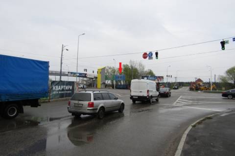 Білборд, Бігборд (Борд)  A у Києві, призма  Новообухівська траса (Дніпровське шосе) навпроти ТЦ "Мегамаркет", Мануфактура, за заправкою UPG, перед БРСМ,7км+300м., в напрямку м. Київ (права) Фото 1