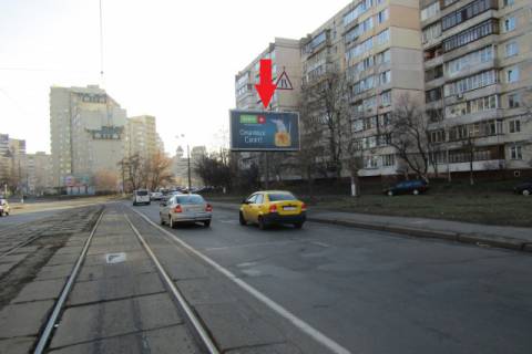 Білборд, Бігборд (Борд)  A у Києві, призма  Дениса Антипова вул. (Славгородська)., 2/10 (Парк Партизанської слави), в напрямку Бориспільська площа Фото 1