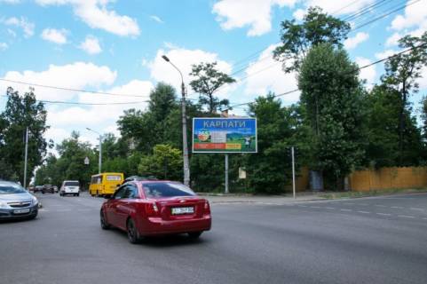 Призматрон, Призма A у Києві Ул. Щусева,  на перекрестке с Родини Глаголєвих вул. (Академіка Грекова), светофор , в сторону метро Дорогожичи - 193935 схема