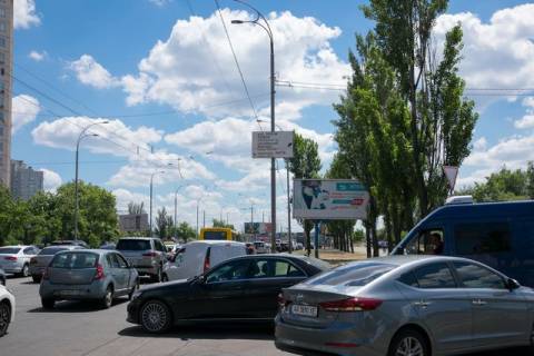 Призма A в Киеве, 6x3  просп. Володимира Івасюка (Героїв Сталінграда)., навпроти буд. 2 (Оболонські ЛИПКИ, АЗС Amic Energy, ОККО, Коледж морського і річкового флоту ім. Конашевича), в напрямку просп. Степана Бандери (Московський) - 330008 фото 1