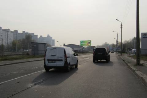 Білборд, Бігборд (Борд)  B у Києві, призма  Оноре де Бальзака вул. (салон Hyundai, АЗС "ОККО" та "WOG"), в напрямку Генерала Ватутіна Фото 1