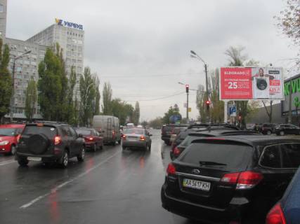 Білборд, Бігборд (Борд)  A у Києві, призма  Сверстюка Є. вул.(Раскової М.)  навпроти буд. № 15 ("Novus", "УКРБУД", "Приват Банк", "Український професійний банк"), в напрямку Соборності просп. Фото 1