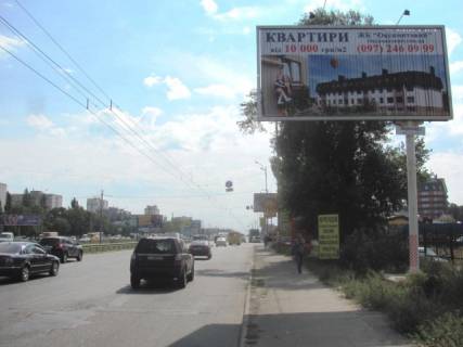 Білборд, Бігборд (Борд)  A у Києві, призма  Кільцева дорога, км 2+830 справа (Фуршет, Технополіс, Електронмаш, АЗС "БРОМ"), в напрямку Одеське шосе Фото 1