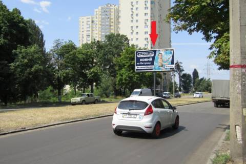 Білборд, Бігборд (Борд)  A у Києві, призма  Алішера Навої просп., 76 ("Фора",  АТБ-маркет, УкрСиббанк), в напрямку Воскресенський (Перова б-р) проспект Фото 1