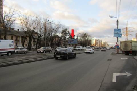 Білборд, Бігборд (Борд)  B у Києві, призма  Хоткевича Гната вул. (Червоногвардійська), 4 ("Novus", метро Чернігівська), в напрямку Броварський просп. Фото 1