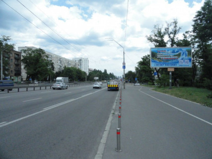 Призма A в Киеве, 6х3  Берестейський (Перемоги) просп. (Солом'янський районний суд міста Києва), перехрестя з Грушецька вул. (Шутова Полковника)., в напрямку станції метро Шулявська - 278229 фото 1