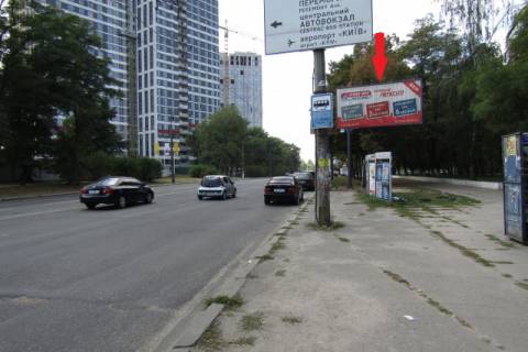 Білборд, Бігборд (Борд)  A у Києві, призма  Правди просп., 94 (Ашан, ОщадБанк), в напрямку вул. Івана Виговського (Маршала Гречка) - Георгія Гонгадзе просп. Фото 1