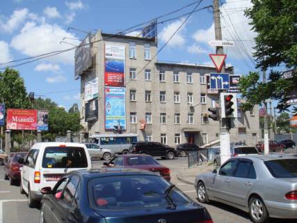 Билборд A в Одессе, 6x3  вул. Середньофонтанська / вул. Семінарська / Вертикальний №2 фото 1