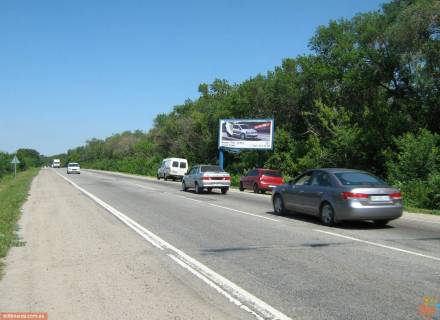 Білборд, Бігборд (Борд)  A у Запоріжжі Траса Харків-Сімферополь-Алушта-Ялта (302 +700 м ліворуч), 1,7 км до пам'ятника «Автомобілістам», 150 м. Від заправки «WOG» у напрямку м. Запоріжжя Фото 1