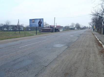 Билборд B в Чернієві, 3х6  Черніїв траса Івано-Франківськ-Буковель №6    в'ізд в місто фото 1