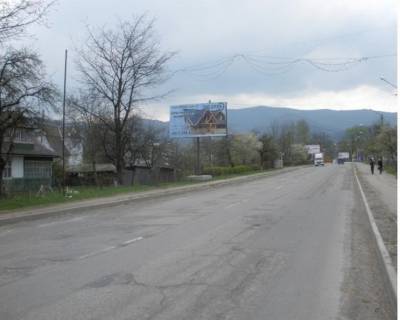 Билборд B в Яремче, 3х6  вул.Свободи (перед автостанцією) фото 1