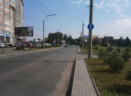 Билборд B в Ивано-Франковске, 3х6  Івасюка, 9 (навпроти Легенди) фото 1