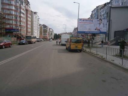Билборд A в Ивано-Франковске, 3х6  Пд.Бульвар - Бельведерська (Московська) фото 1