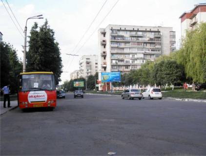 Билборд A в Ивано-Франковске, 3х6  Тролейбусна    навпроти СМ ВОПАК фото 1