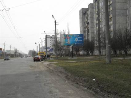 Билборд A в Ивано-Франковске, 3х6  Івасюка навпроти Епіцентру (маг.Пісня) фото 1