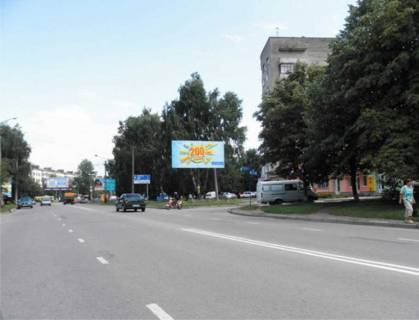 Білборд, Бігборд (Борд)  A у Івано-Франківську, 3х6  Довженка-Чорновола  (кільце) Фото 1