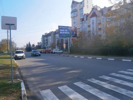 Билборд A в Надворной, 3х6  Франка  буд.маг. Сігма ст.А фото 1