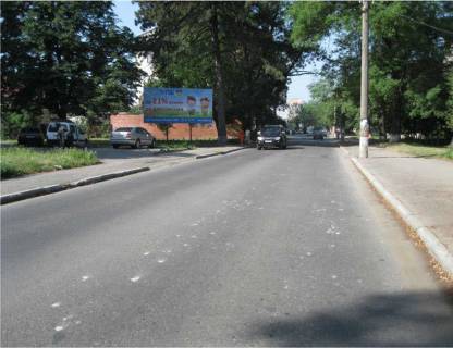 Билборд B в Ивано-Франковске, 3х6  Вовчинецька (Гагаріна) (в центр) фото 1