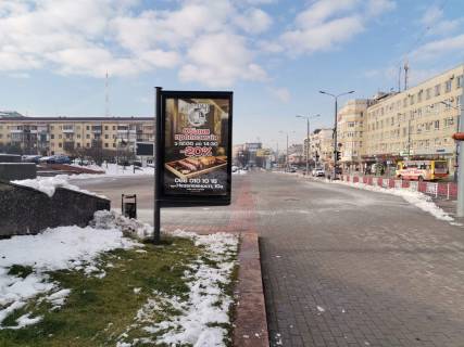 Ситилайт B в Ивано-Франковске Незалежності драмтеатр №1 фото 1