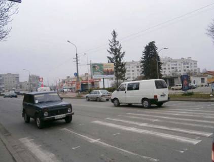 Призма A в Ивано-Франковске, 3х6  Коновальця,225   СМ Велмарт - 121865 фото 1