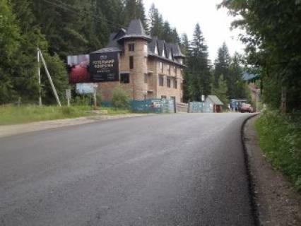 Билборд B в Яремче, 3х6  Яремче вул.Свободи,400  виїзд  в сторону Буковеля фото 1