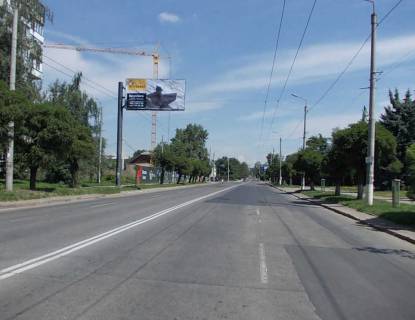 Билборд B в Ивано-Франковске, 3х6  Бандери №60     центр фото 1