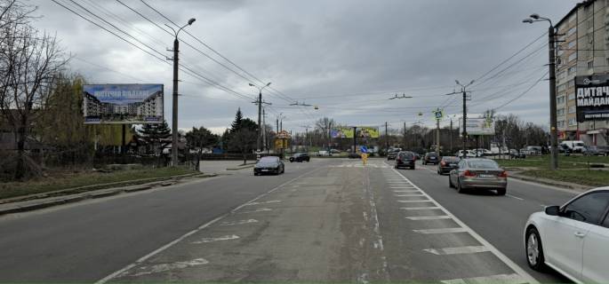 Билборд B в Ивано-Франковске, 3х6  Івасюка -  Незалежності  (АЗС, гот.Легенда) фото 1
