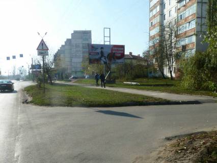 Билборд A в Ивано-Франковске, 3х6  Івасюка-Хоткевича (Братів Майданських ) перехрестя фото 1
