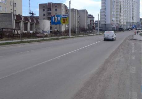 Билборд B в Ивано-Франковске, 3х6  Мазепи-Гурика правий №2   центр    ТЦ Флагман фото 1