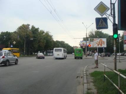Призма A в Полтаве ул.О.Вишни - Європейська вул. (Фрунзе) - 122749 фото 1
