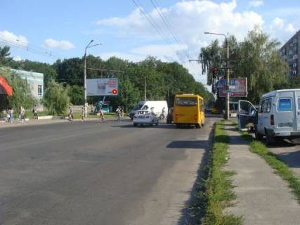 Билборд B в Полтаве ул. В.Тырновская ТЦ "Половка" фото 1