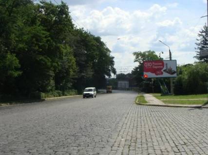 Билборд A в Полтаве на перекр. вул. Небесної Сотні (Леніна) и пер.Первомайский фото 1