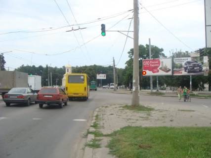 Призма A в Полтаве на перкр.Європейська вул. (Фрунзе) и ул.Кагамлыка - 122421 фото 1