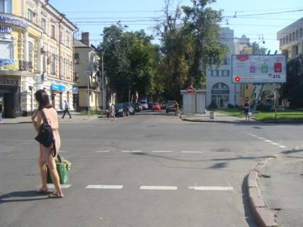 Білборд, Бігборд (Борд)  A у Полтаві вул. Небесної Сотні (Леніна), 15 Фото 1
