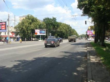 Призма B в Полтаве на перкр. Європейська вул. (Фрунзе),58 и ул.О.Вишни - 122425 фото 1