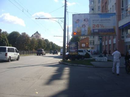 Призма A в Полтаве вул. Соборності (Жовтнева), 65 - 122736 фото 1