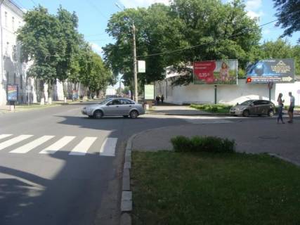 Билборд A в Полтаве на перекр.вул. Соборності (Жовтнева) и Антона Грицая вул. (Ляхова) (на ограде) фото 1