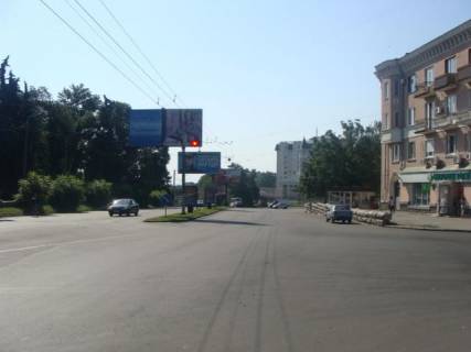 Билборд A в Полтаве вул. Небесної Сотні (Леніна) (разд.полоса) (из центра) фото 1