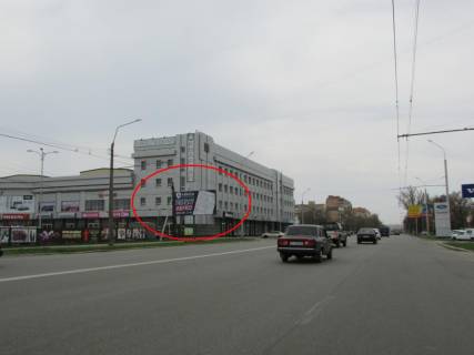 Билборд B в Полтаве, 3х6  Європейська вул. (Фрунзе),225 (авто-салон Nissan) фото 1