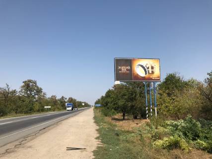 Билборд  в Мелитополе БР 087 А       ул. Ломоносова                             (трасса перед ВОГОМ) фото 1